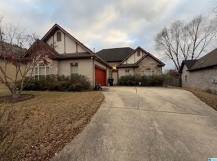 2961 Summit Dr, Fultondale, AL 35068