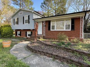 6618 Starcrest Dr, Charlotte, NC 28210