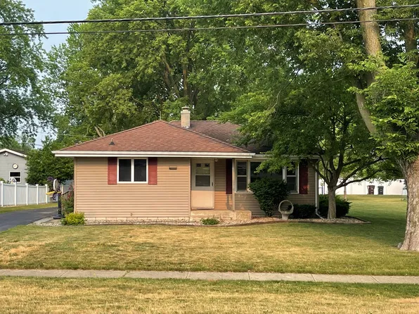 263 N Park Rd, Herscher, IL 60941