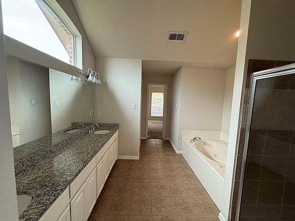 5th image of 7341 Chambers Ln