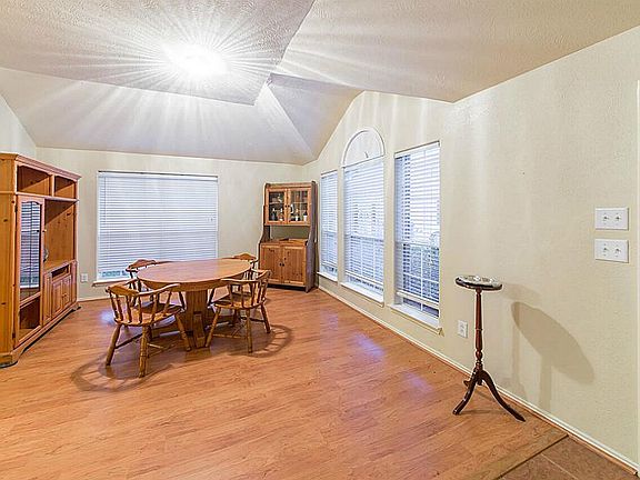 3rd image of 34503 Park Green Dr