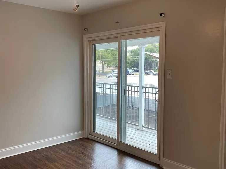 Villas At Alamo Heights — Photo 20