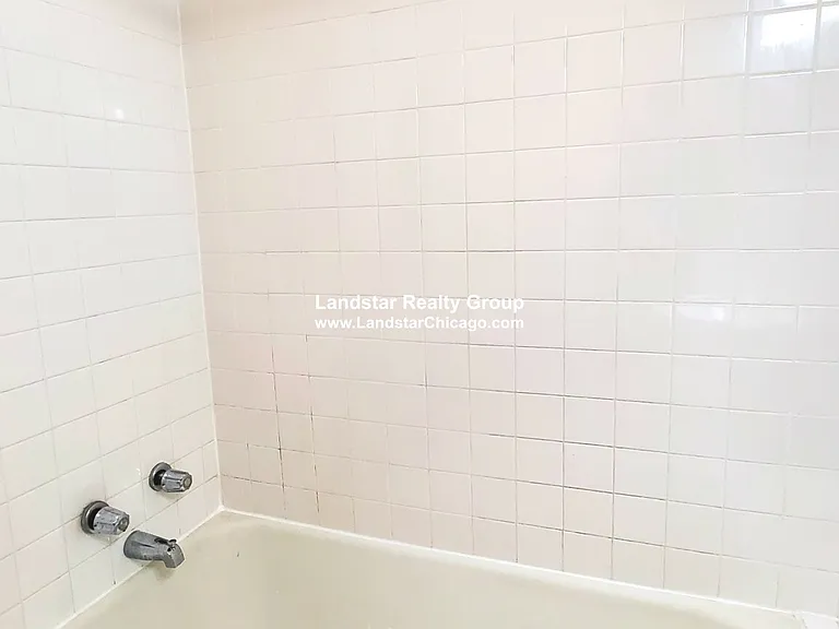 1366 W Estes Ave #2S — Photo 16