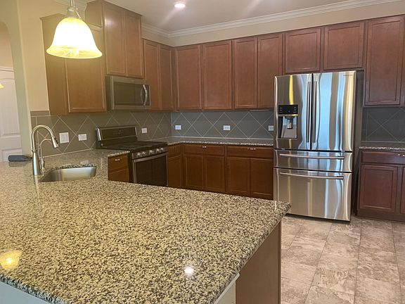4th image of 6109 Mantalcino Dr