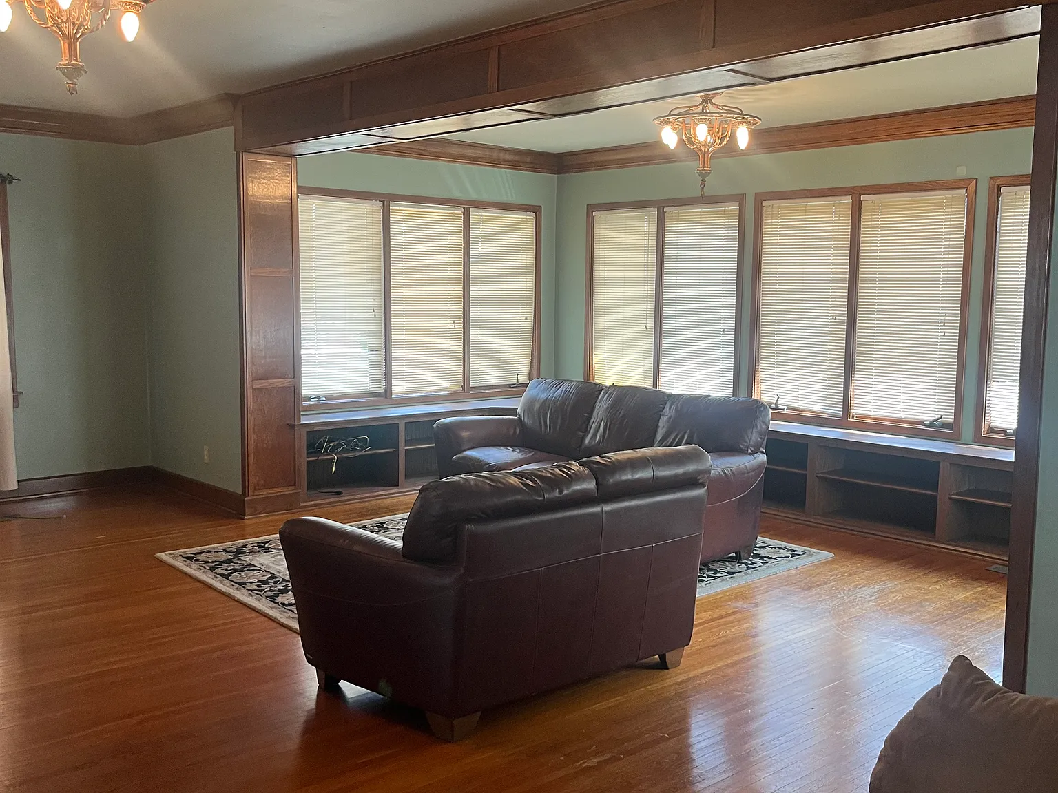 6 bed, 3532 sqft, $2,900 — Photo 3