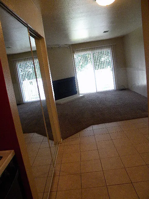 Beautiful South Ogden Condo for Rent — Photo 3