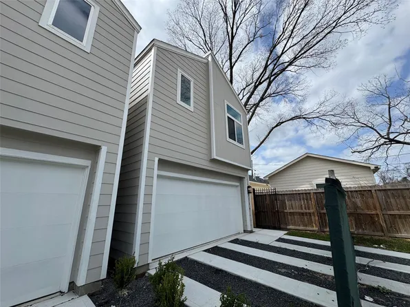 3226 Drew St, Houston, TX 77004