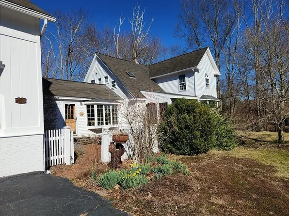 43 Smith Hanson Rd, North Brookfield, MA 01535