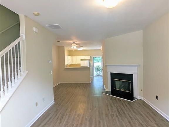 2nd image of 1506 Cove Creek Cir