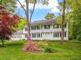 11 Masconemet Ave, Norfolk, MA 02056