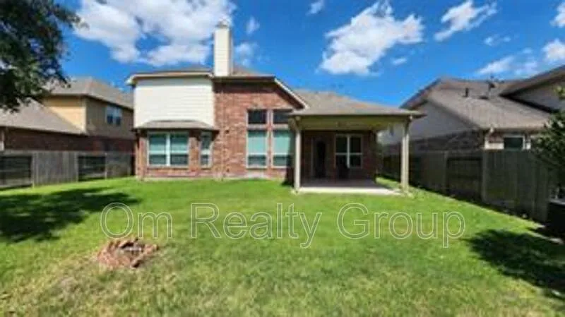 5 bed, 3.5 bath, 3483 sqft, $3,350 — Photo 3