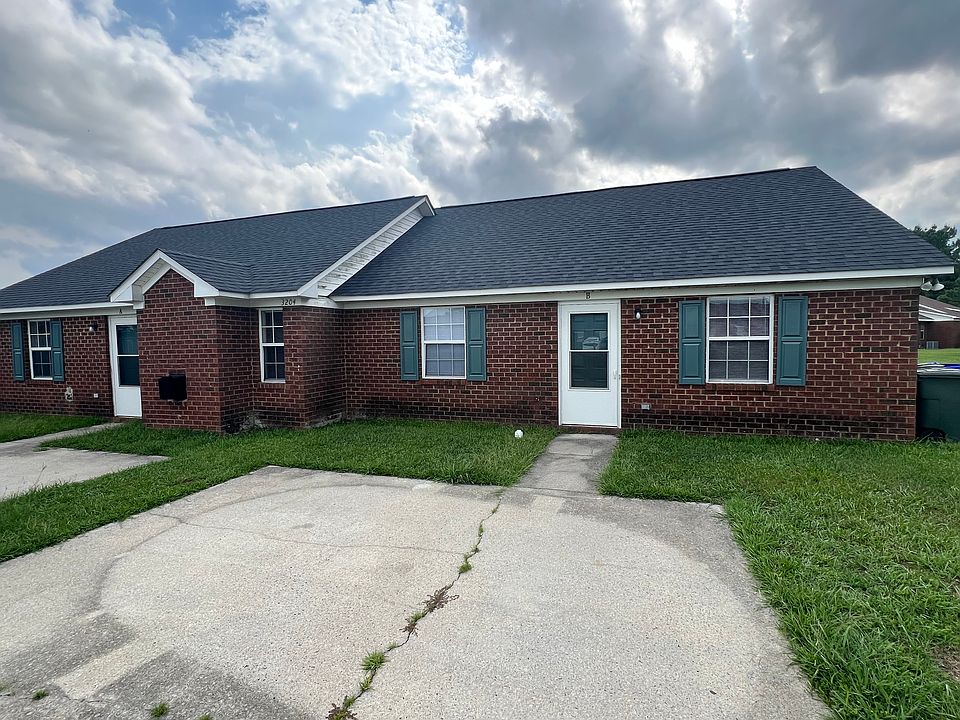 1st image of 3204 Parkway Ct #B