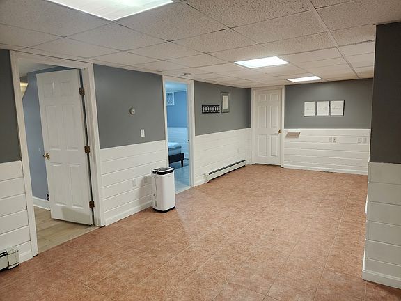 3rd image of 15 Hyland Ave
