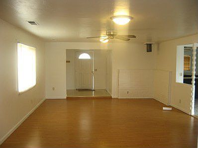 5th image of 1000 Oakwood Ct