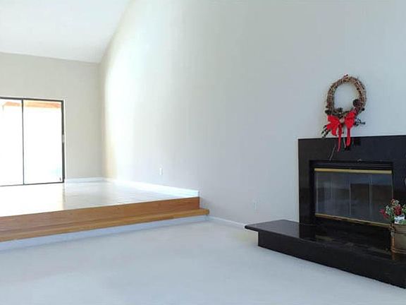 4th image of 2219 Gabriel Ln