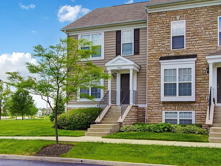 5267 Cross River Falls Blvd — Photo 1
