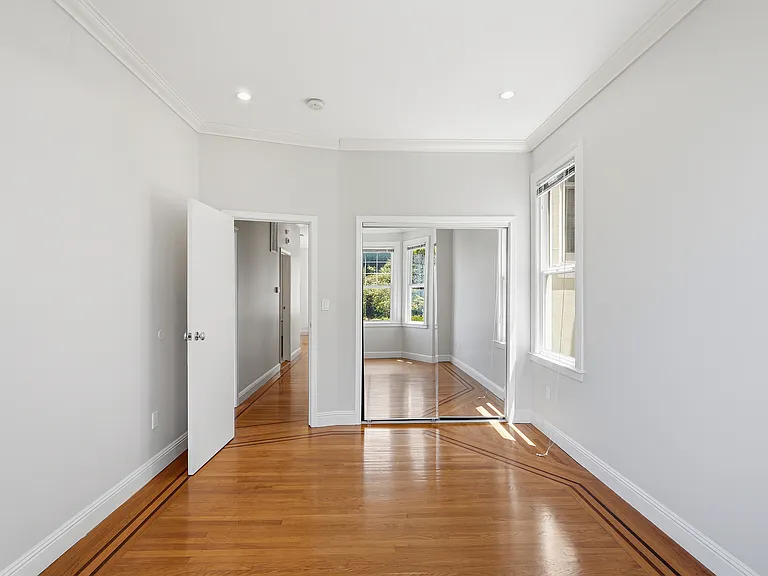 1818 Taylor St — Photo 24