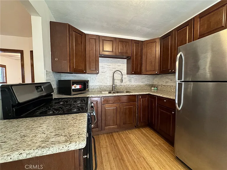 2024 Dawson Ave — Photo 8