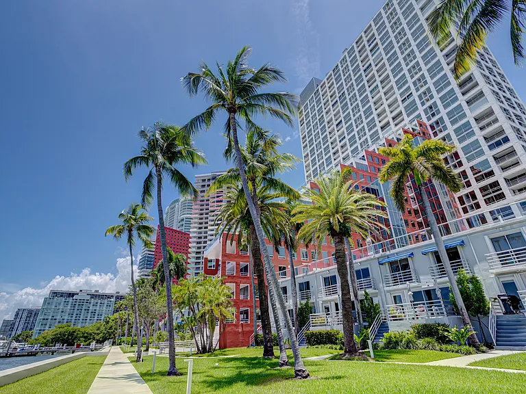 1541 Brickell Ave #T105 — Photo 97