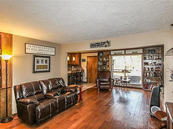 4th image of 2415 Weatherford Dr