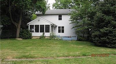 3rd image of 701 Kieffer St