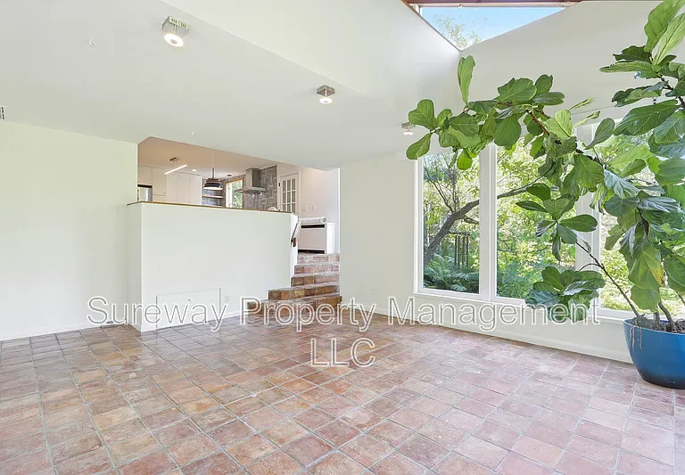 4521 Province Line Rd — Photo 22