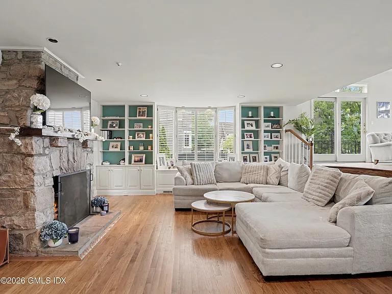 5 Grimes Rd — Photo 6