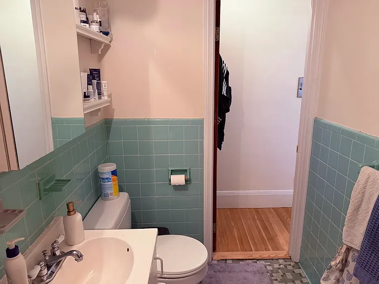 220 Newbury St #10 — Photo 7