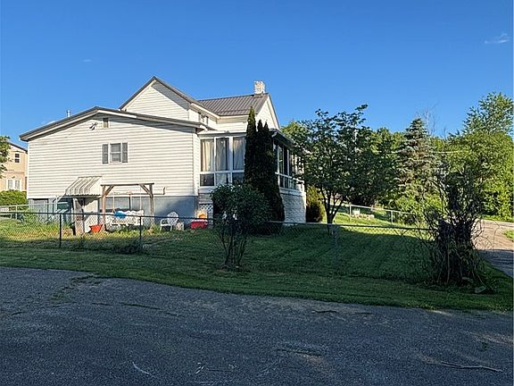 4th image of 136 Hatfield Rd