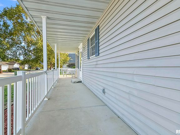 4th image of 424 Pine View Dr
