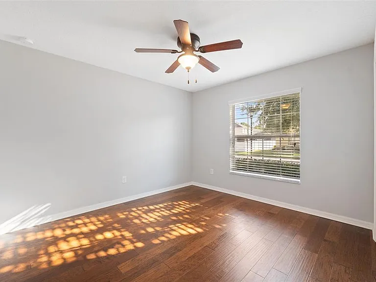 18035 Arbor Crest Dr — Photo 28