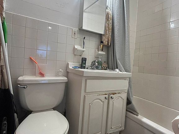 5th image of 345 E 10th St #5S