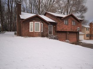 953 Liberty Ln NW, North Canton, OH 44720