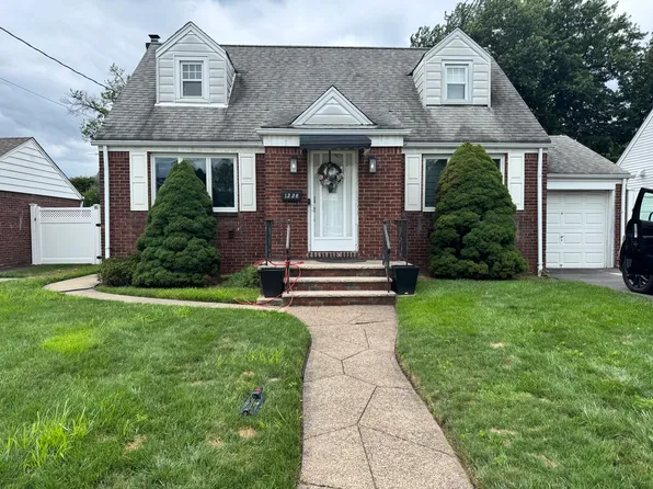 12-28 Lexington St, Fair Lawn, NJ 07410