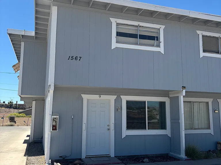 1567 Sierra Vista Dr #9 — Photo 1