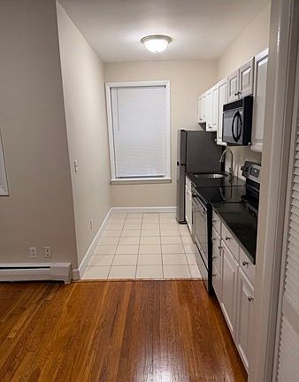 4th image of 15-17 University Rd Unit 23