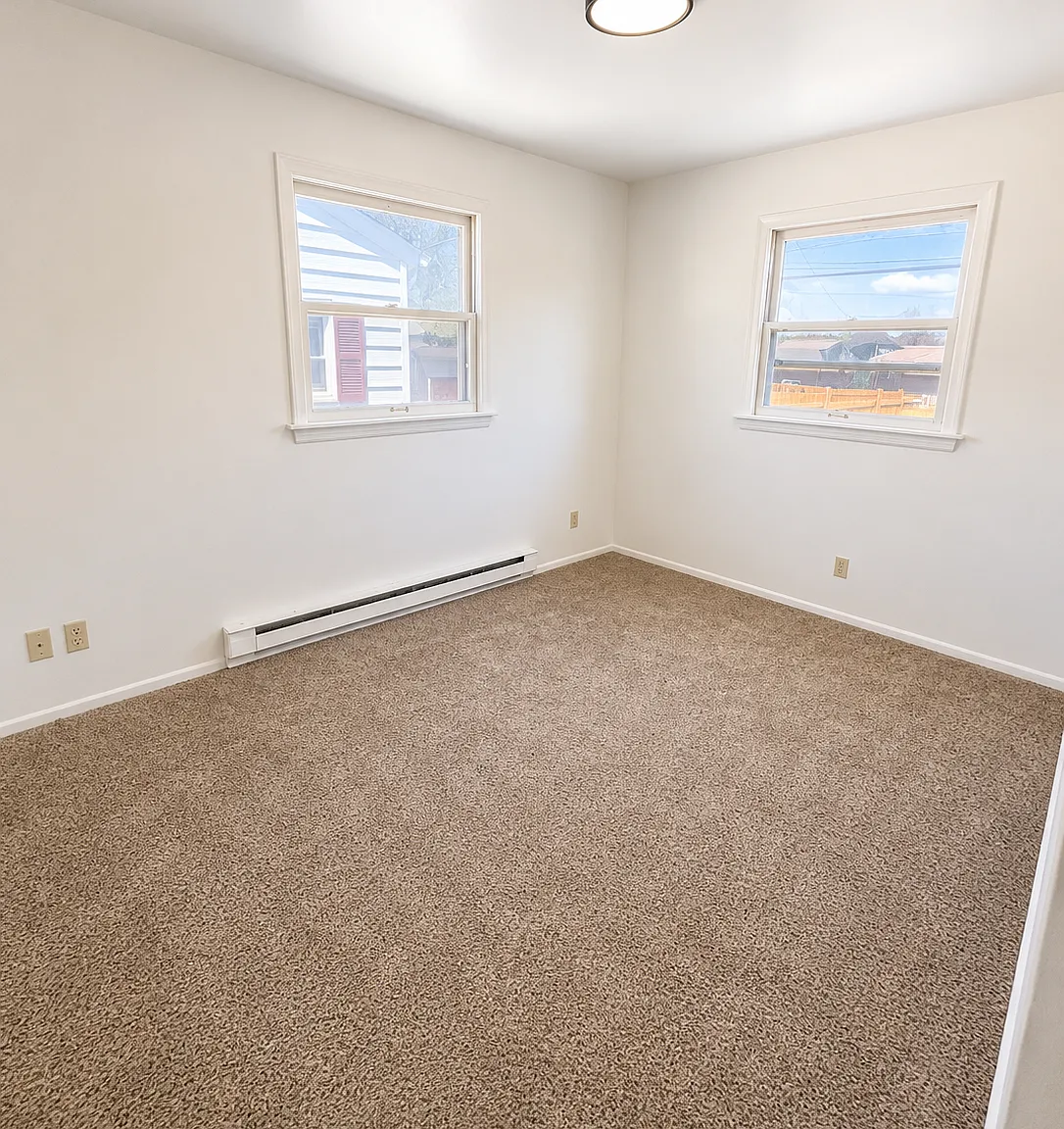 2 bed, 1000 sqft, $1,435 — Photo 4