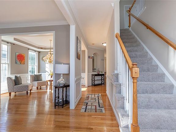 5th image of 4828 Saddleridge Ct