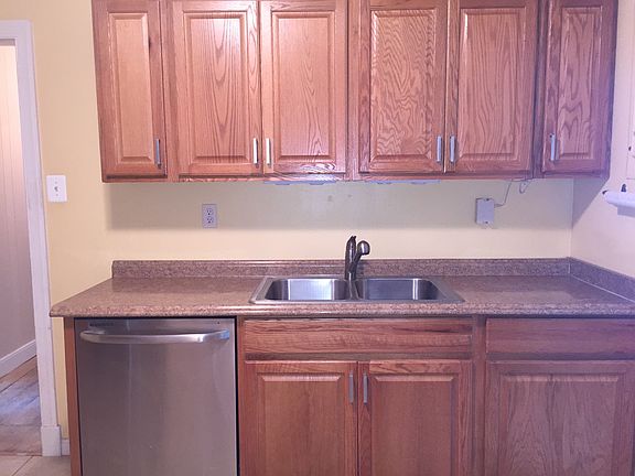 3rd image of 4427 Stanley Dr