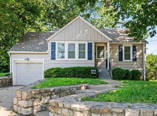 3822 Elledge Dr, Roeland Park, KS 66205