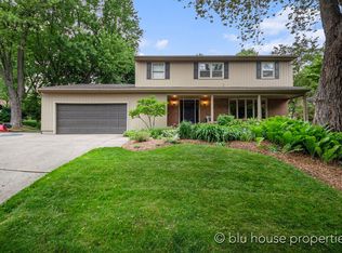 2244 Shawnee Dr SE, Grand Rapids, MI 49506