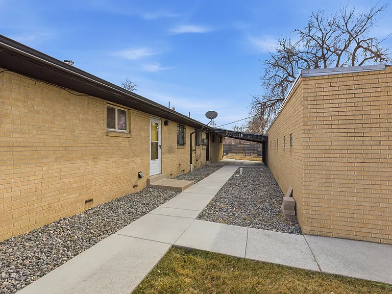 3525 N Hudson St — Photo 14