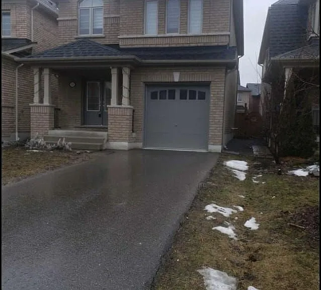 155 Nearna Dr — Photo 1