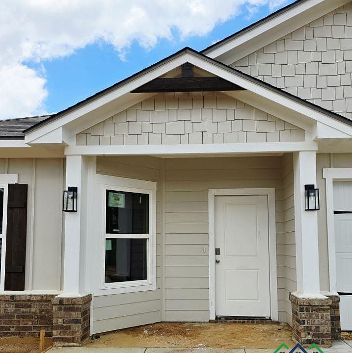 2nd image of 4003 Gregg Tex Rd