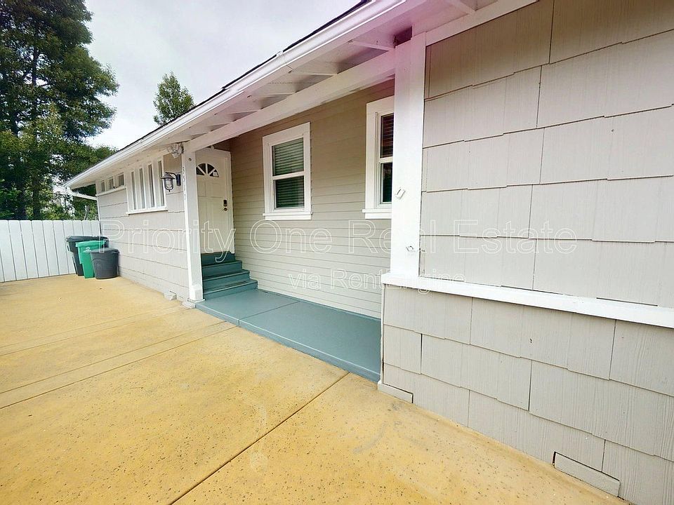 1st image of 3517 Indiana St #3517