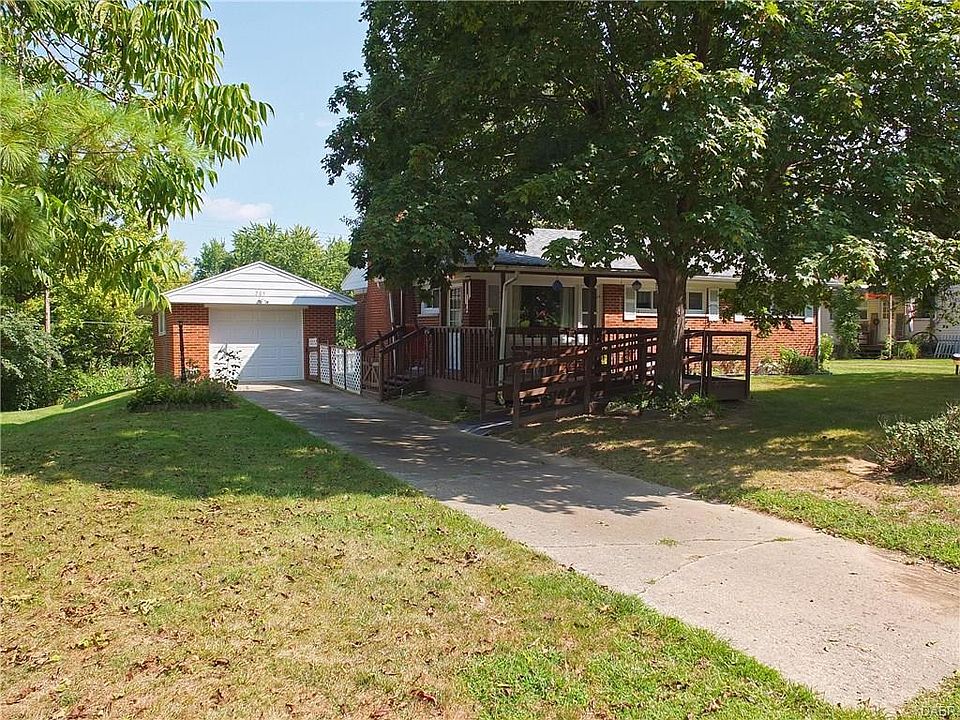 1st image of 205 Elaine Dr