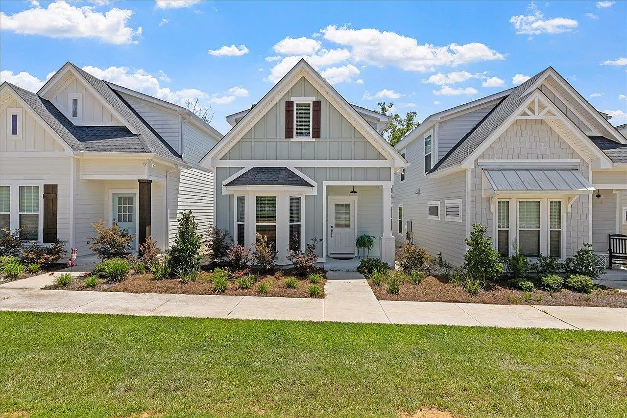 3 bed, 2.5 bath, 1292 sqft, $2,250 — Photo 1
