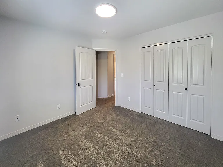 409 Madrona Ave SE — Photo 20