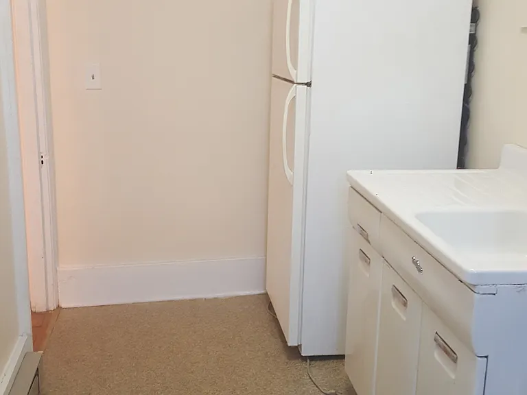4 Irving Pl #3 — Photo 12