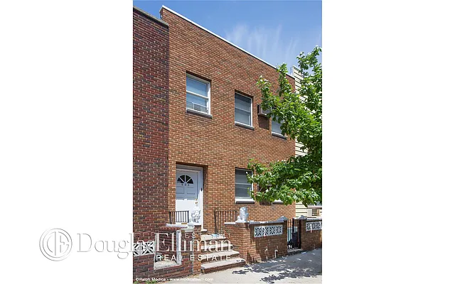 Rented by Douglas Elliman | media 19